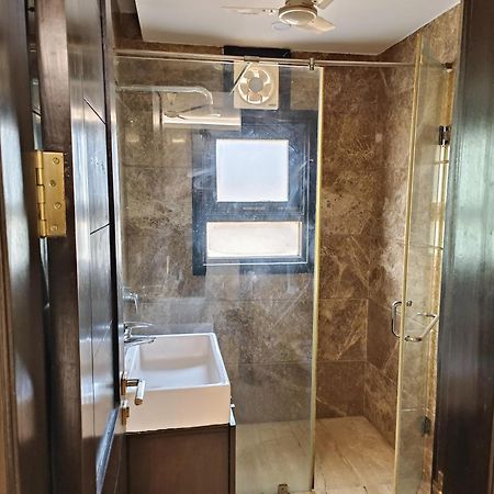 Greenleaf Apartment And Suites, Greater Kailash 1 New Delhi Exterior photo