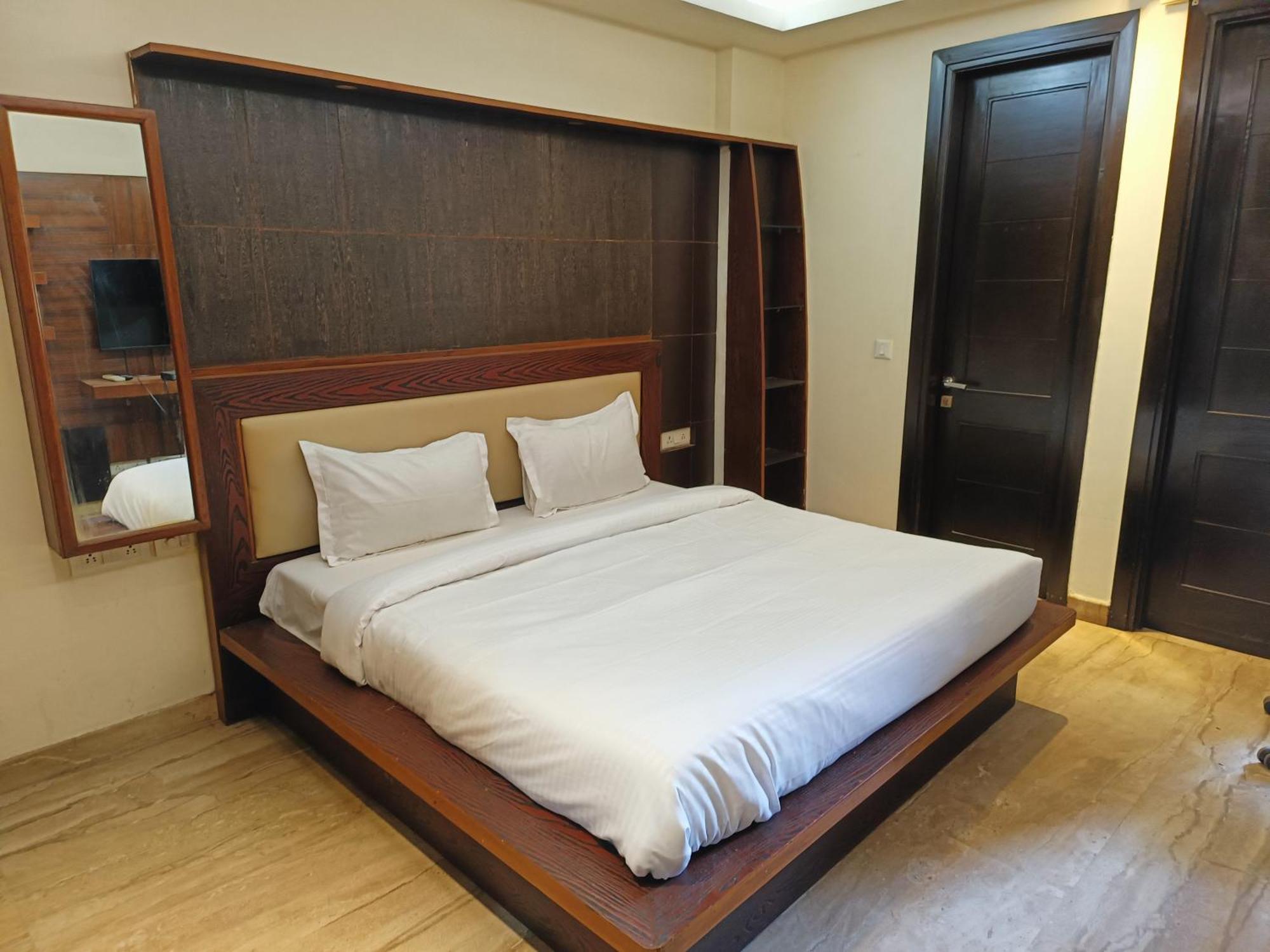 Greenleaf Apartment And Suites, Greater Kailash 1 New Delhi Exterior photo